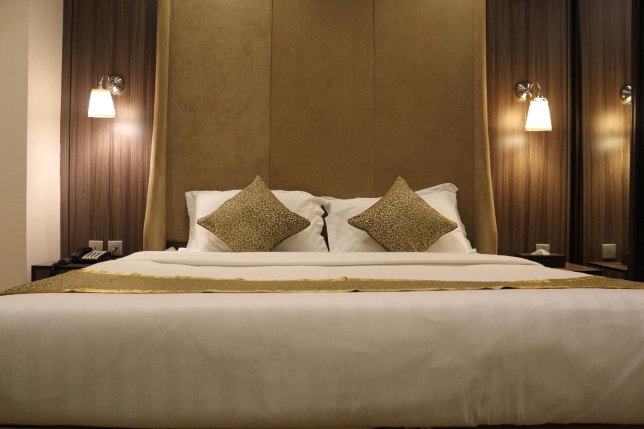 Valencia Hotel Suites Al Khobar Exteriör bild