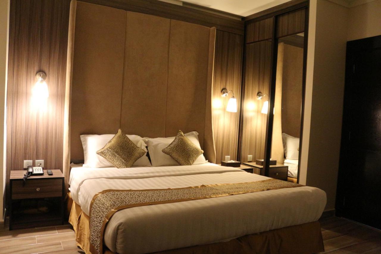 Valencia Hotel Suites Al Khobar Exteriör bild