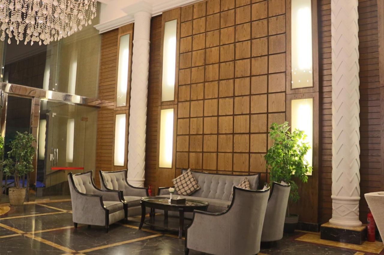 Valencia Hotel Suites Al Khobar Exteriör bild