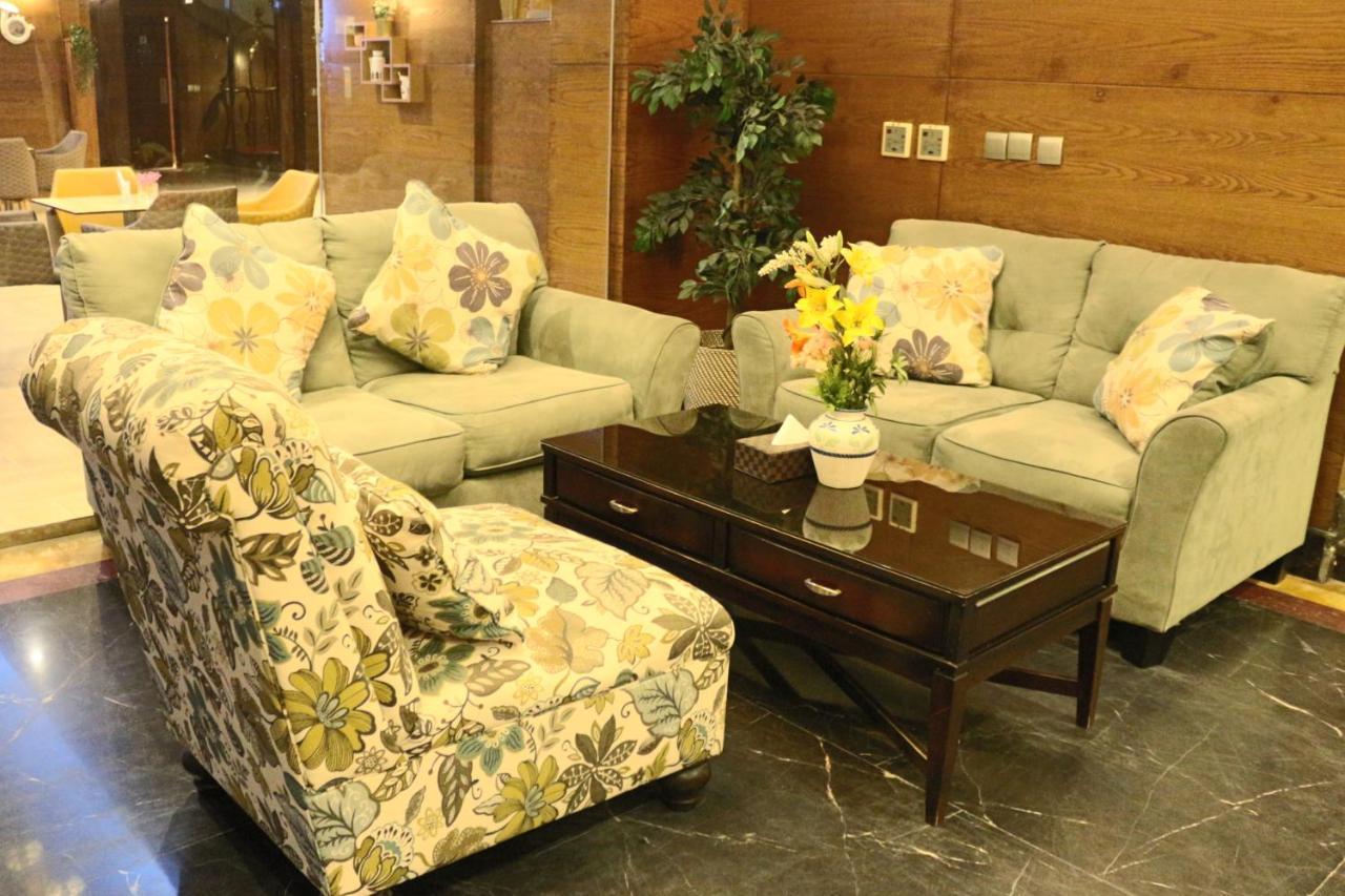 Valencia Hotel Suites Al Khobar Exteriör bild