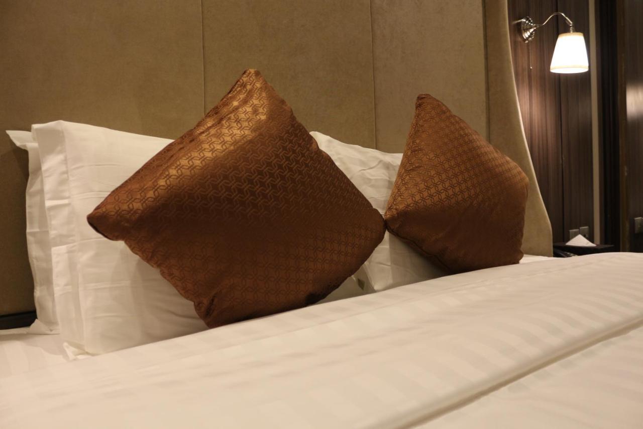Valencia Hotel Suites Al Khobar Exteriör bild