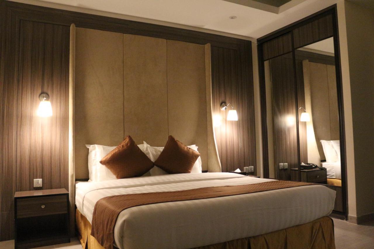 Valencia Hotel Suites Al Khobar Exteriör bild