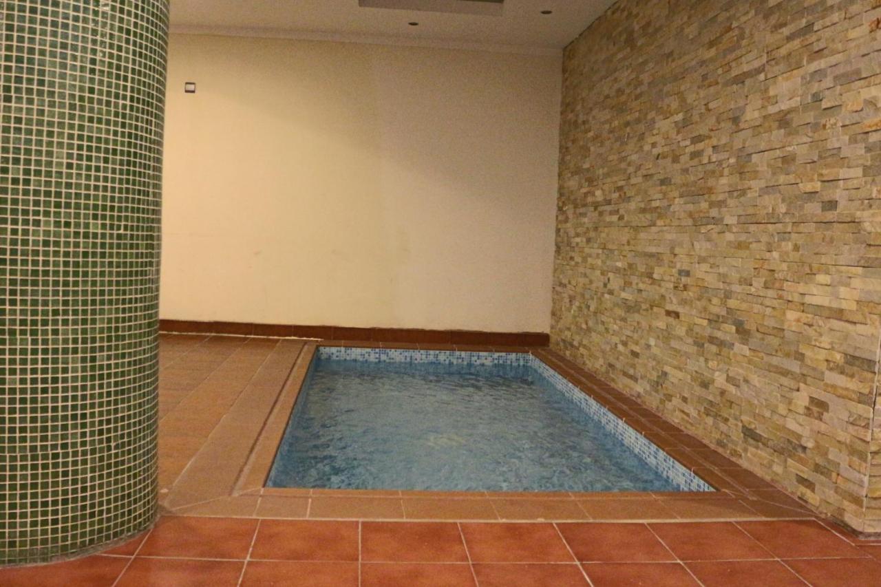 Valencia Hotel Suites Al Khobar Exteriör bild