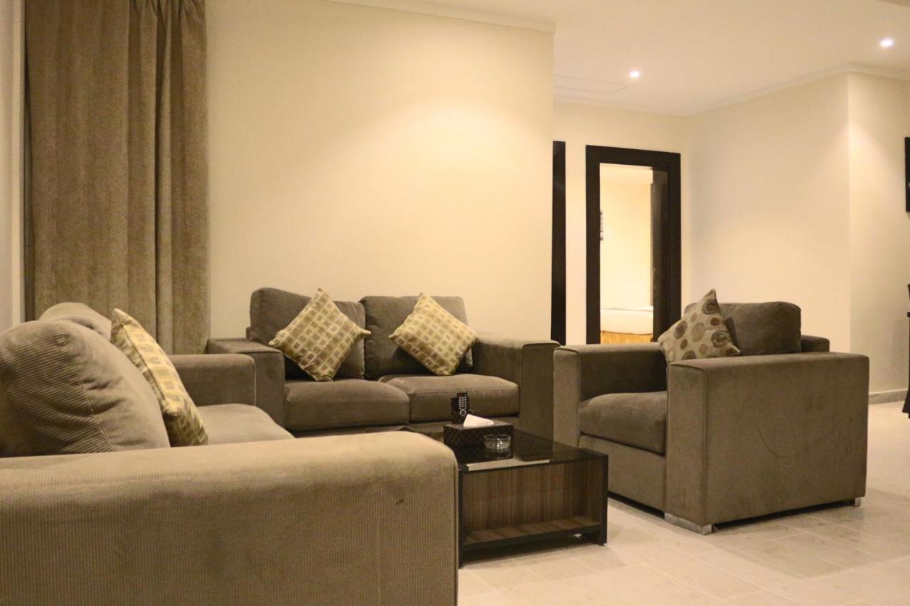 Valencia Hotel Suites Al Khobar Exteriör bild