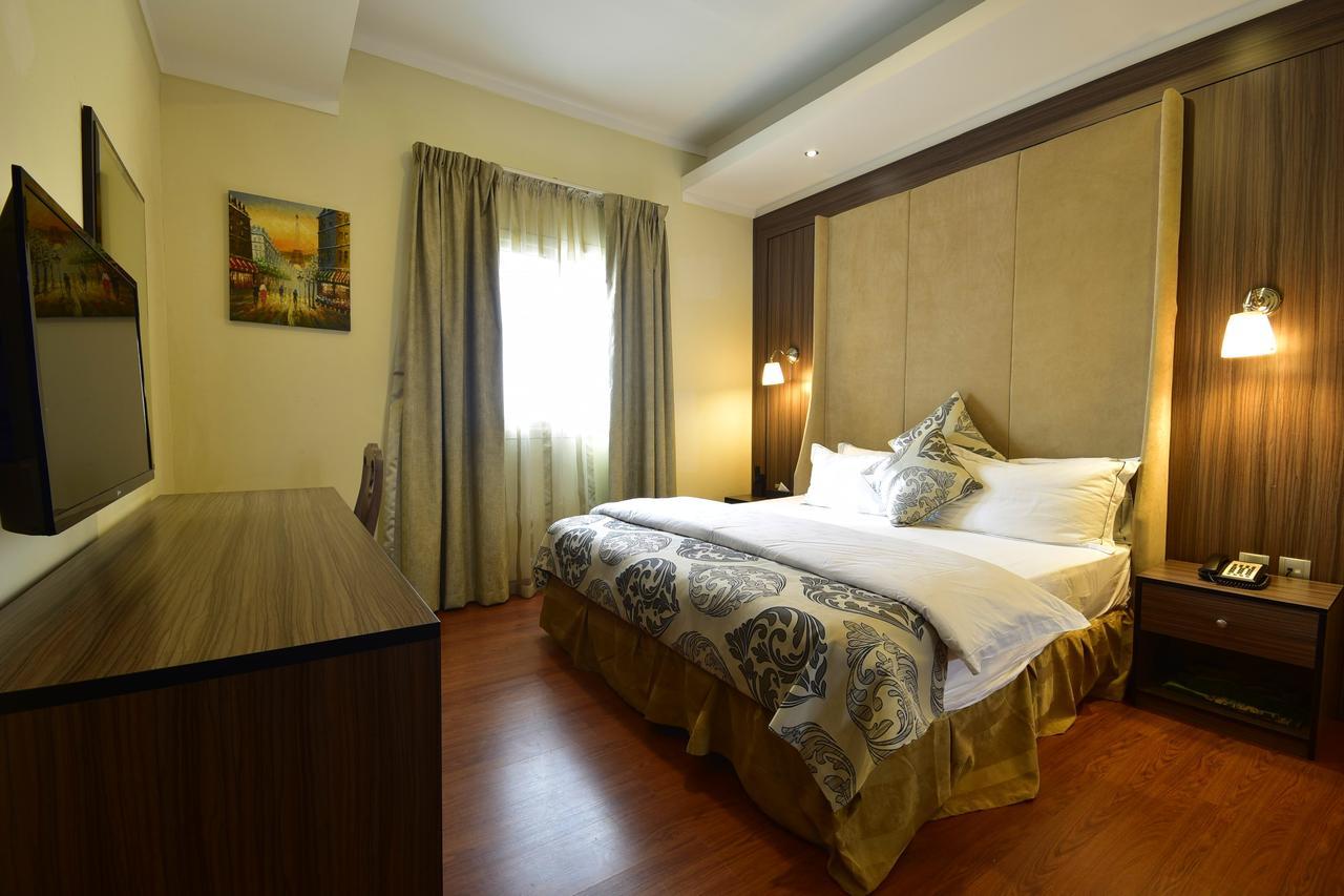 Valencia Hotel Suites Al Khobar Exteriör bild